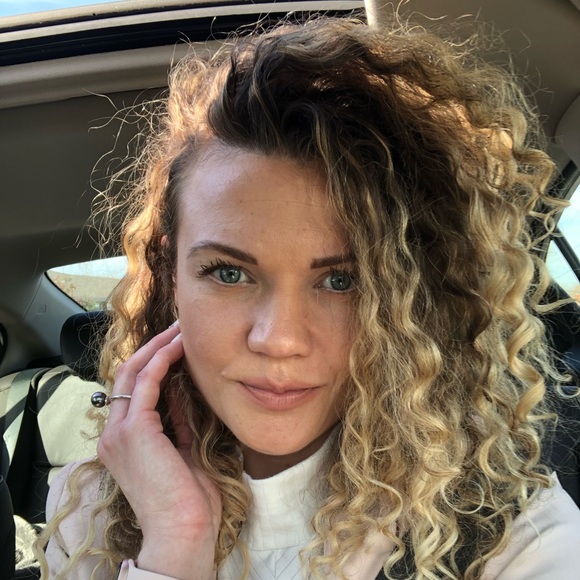 Meet Your Poshers’ - Picture 2 of 3